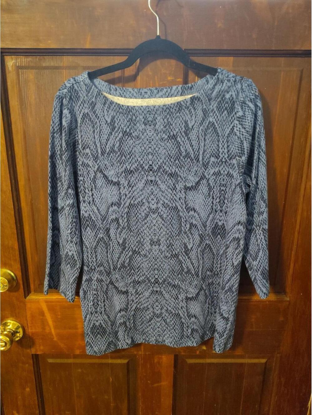 Chico's Animal Print Blue Blouse Top Size 2 Large